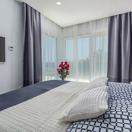 Emelie Villa Medulin