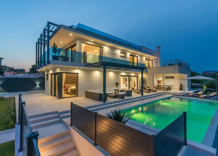 Βίλα Emelie Μεντουλίν